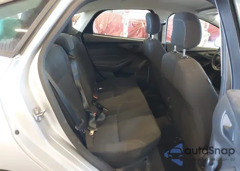 2016 Ford Focus S из США, поврежденный, VIN 1FADP3E23GL306584